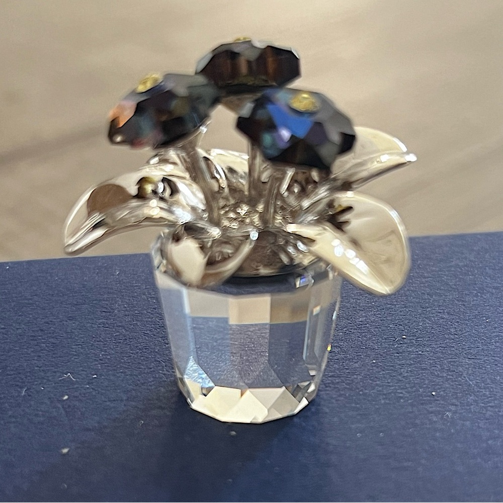 Swarovski Crystal -collectible-Flower Dreams Primula Blue